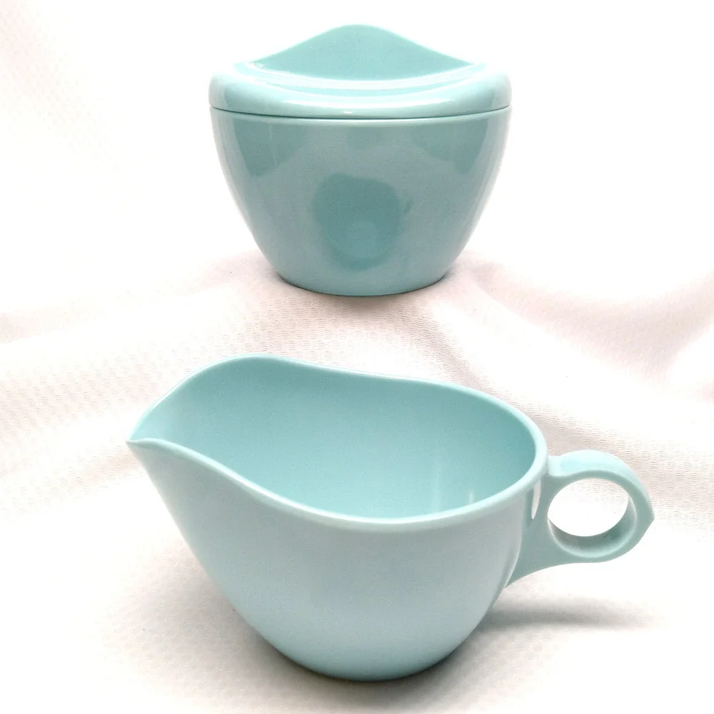 Vintage Royalon Melmac Light Blue Creamer & Sugar Bowl with Lid Set 411-1 414-1
